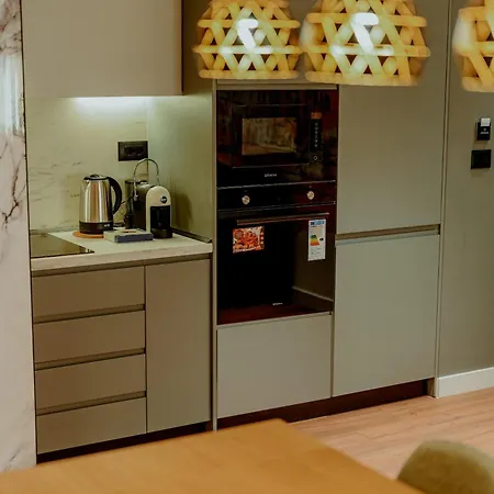 Rent A In Apartment *